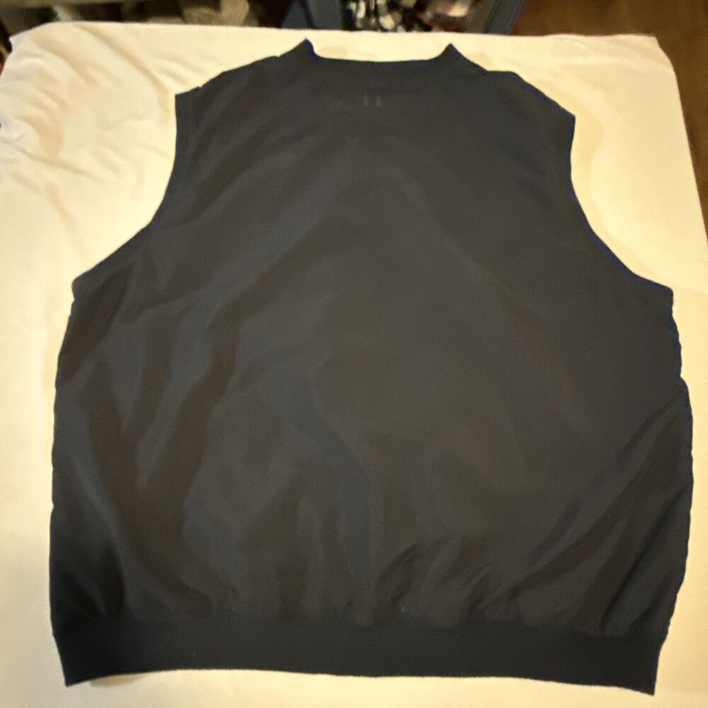 Men’s Golf (XL) Greg Norman Wind Breaker Vest (Black /Tan) With Pockets - Picture 6 of 7
